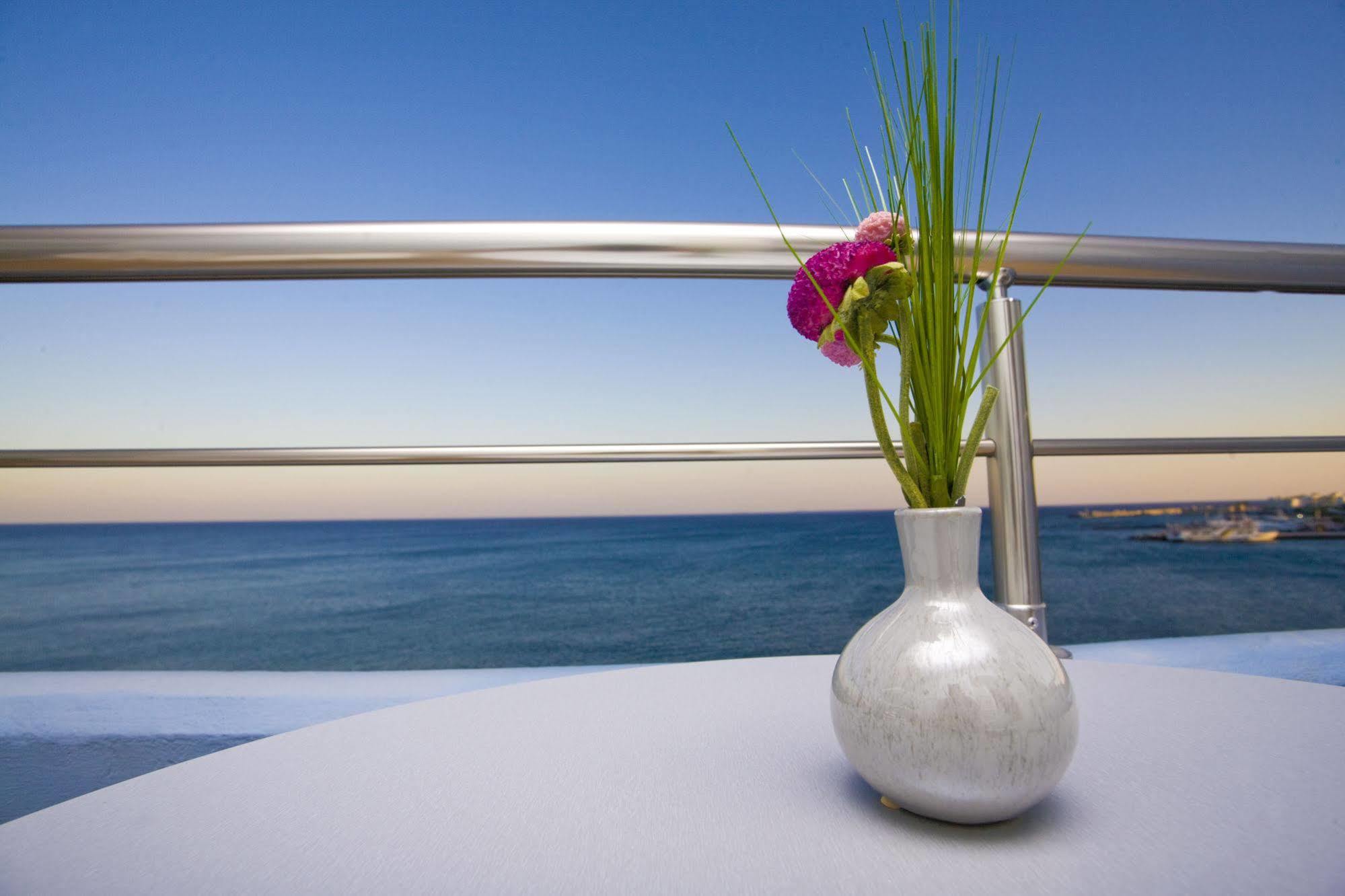 Astron Hotel Ierapetra  Luaran gambar